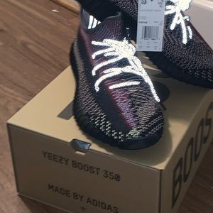 Yeezy boost 350 v2 yecheil non reflective